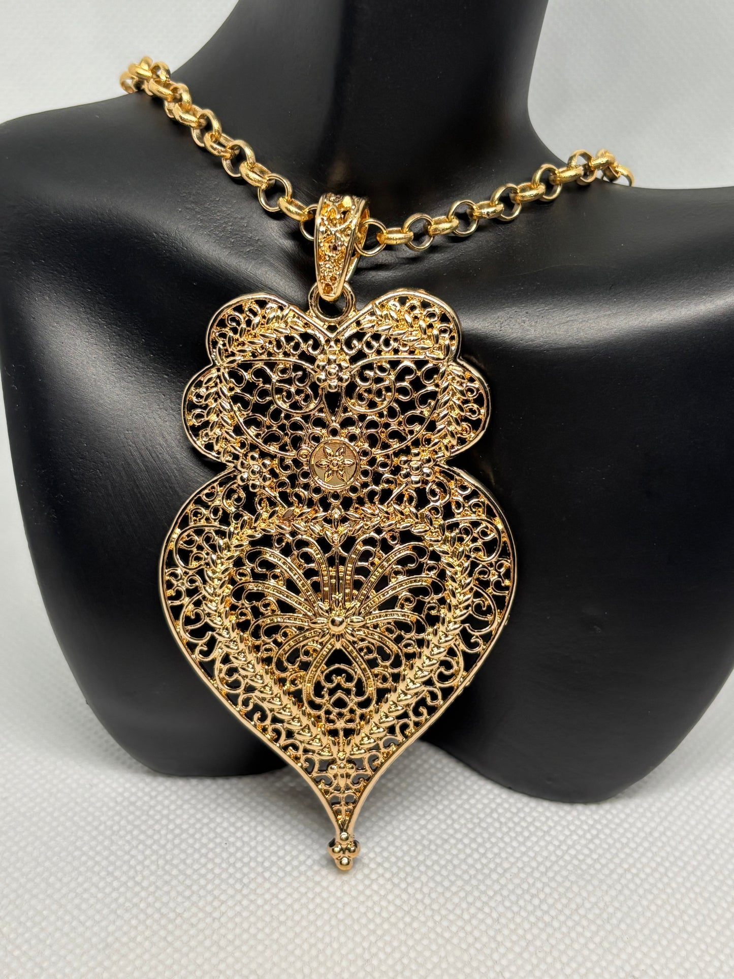 COLLIER AVEC PENDENTIF CORACAO DE VIANA B25