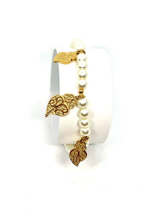 BRACELET PERLES AVEC 3 CORACAO DE VIANA