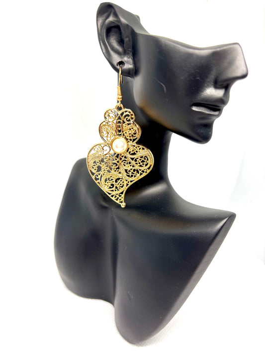 BOUCLES D'OREILLES CORACAO DE VIANA AVEC PERLES A25