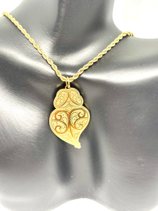 COLLIER CORACAO DE VIANA D4