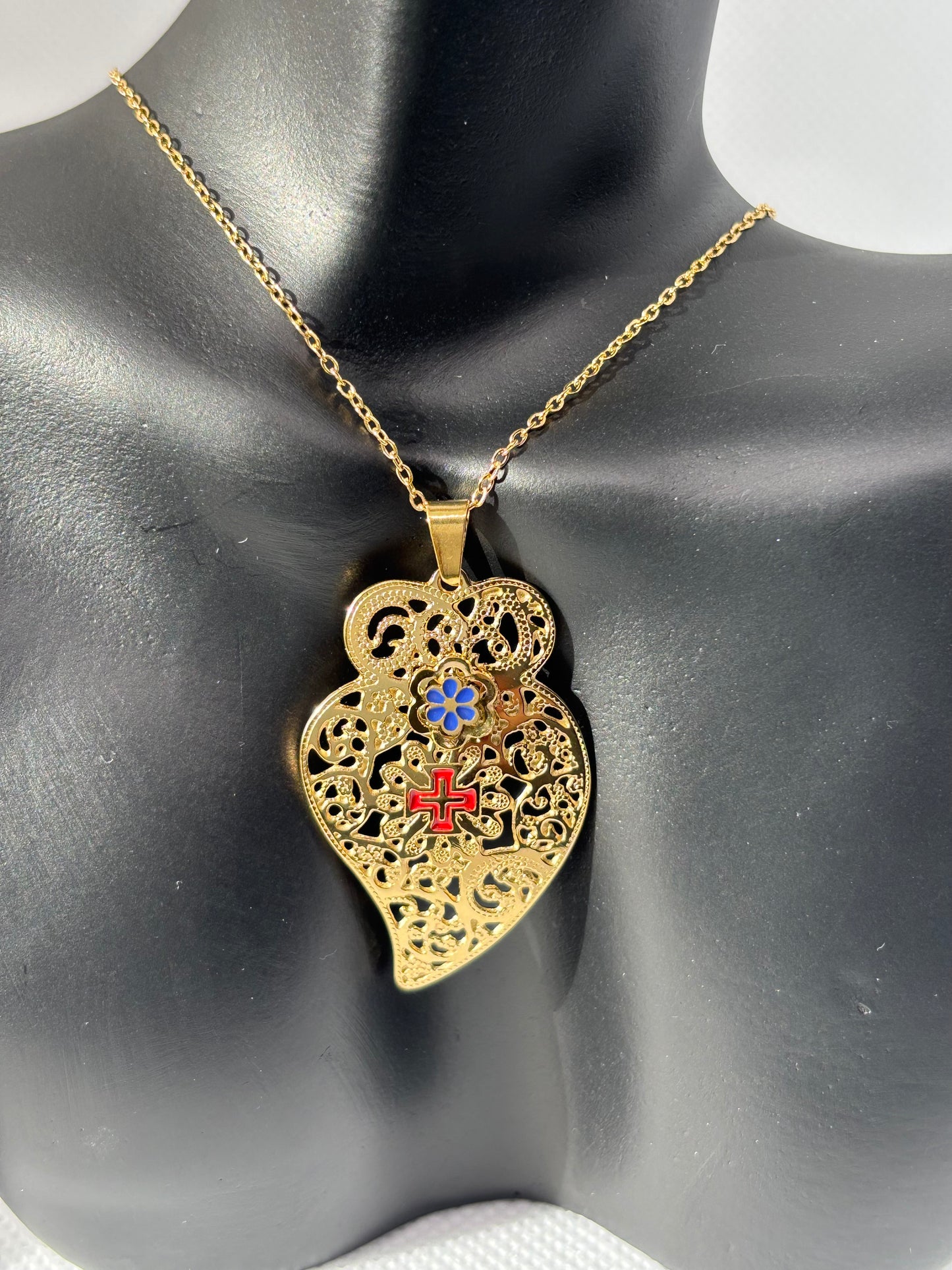 COLLIER AVEC PENDENTIF CORACAO DE VIANA D7