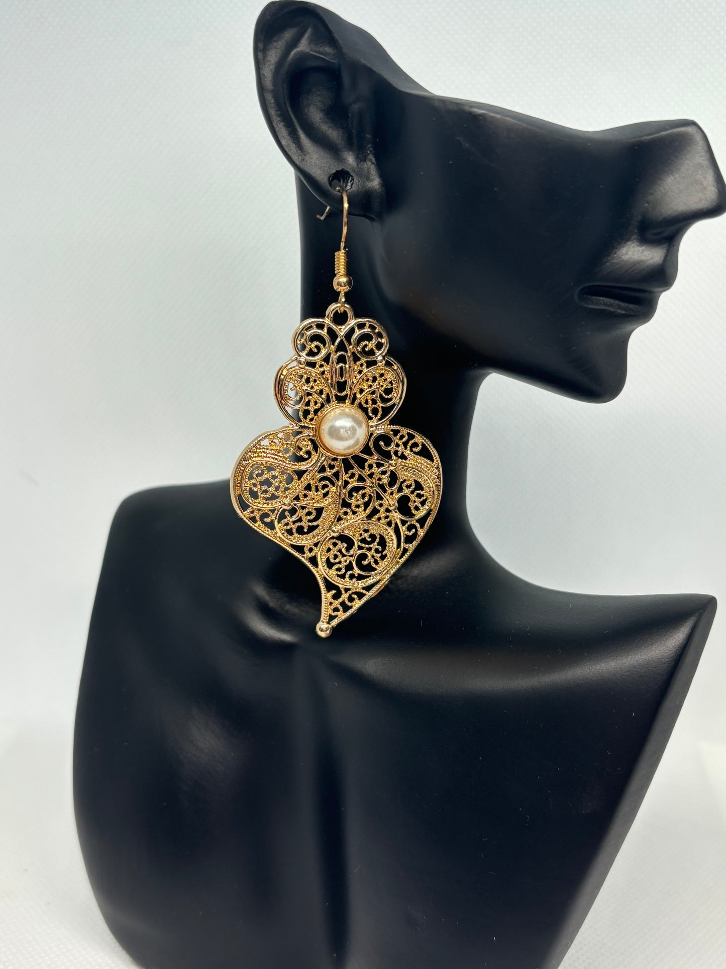 BOUCLES D'OREILLE CORACAO DE VIANA AVEC PERLE A12