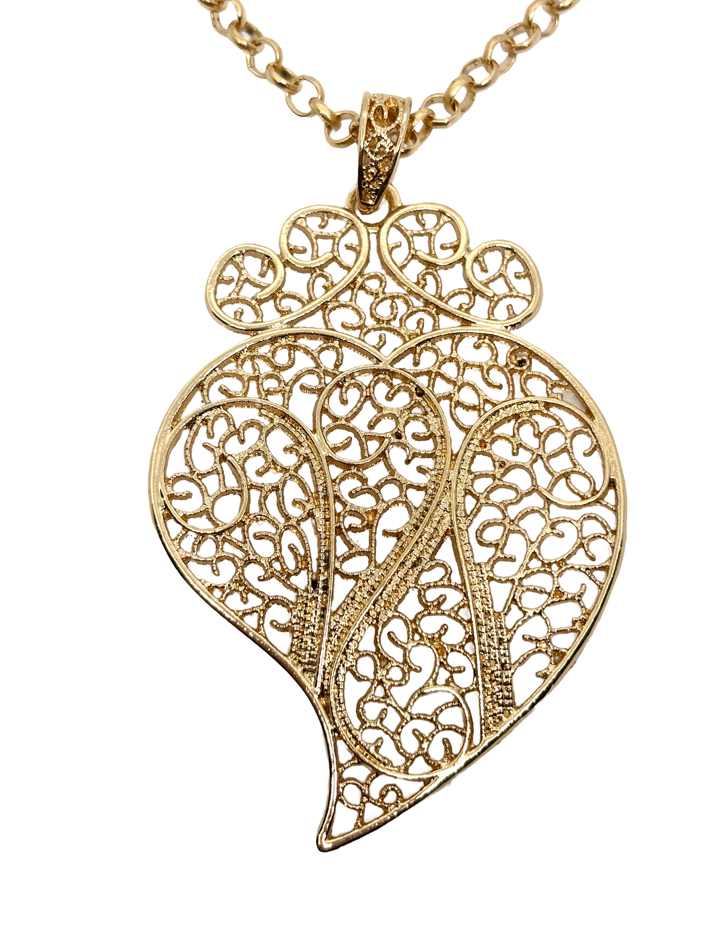 CHAINE AVEC PENDENTIF CORACAO DE VIANA B10