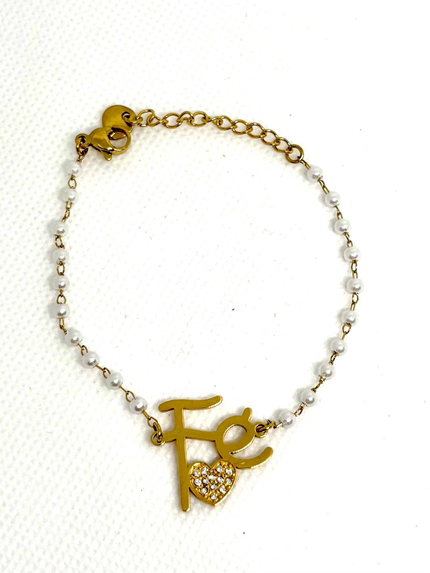 BRACELET PERLES ET "FÉ"