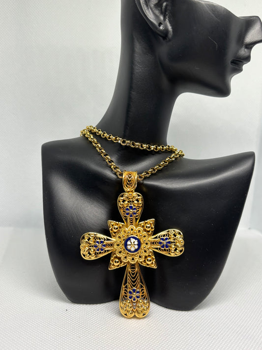 COLLIER AVEC CROIX D1
