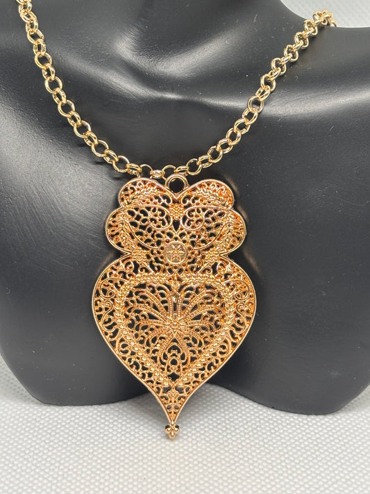 CHAINE AVEC CORACAO DE VIANA B32