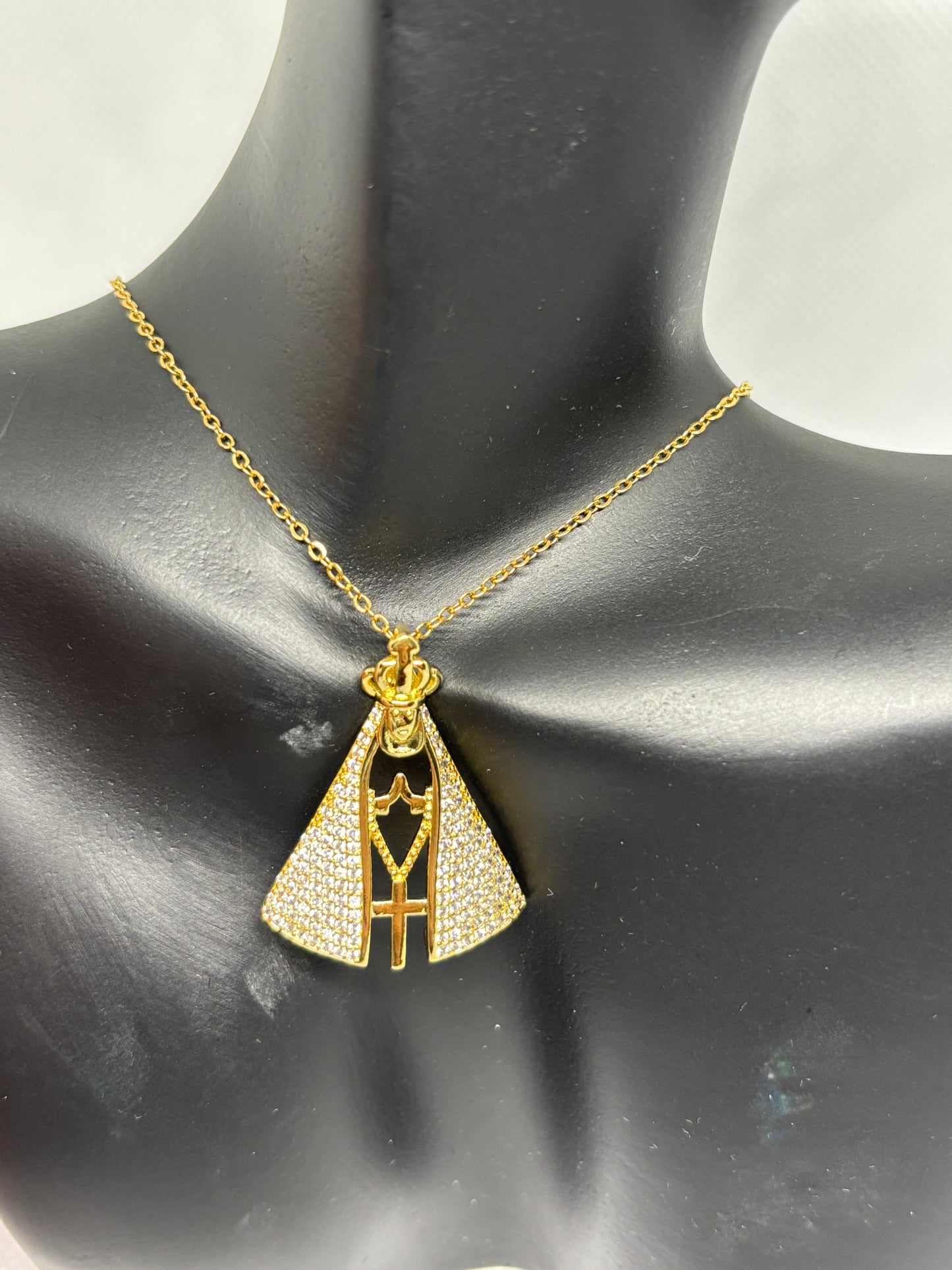 COLLIER FIN AVEC NOSSA SANTA APARECIDA