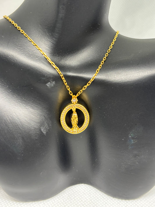 COLLIER FIN AVEC SAINTE